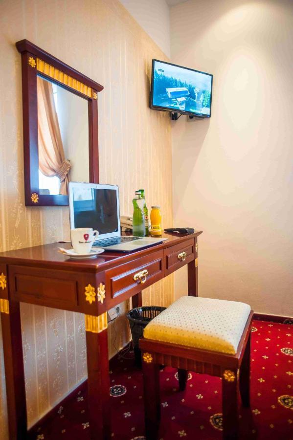 Hotel Tommy Wellness & Spa Наход Экстерьер фото