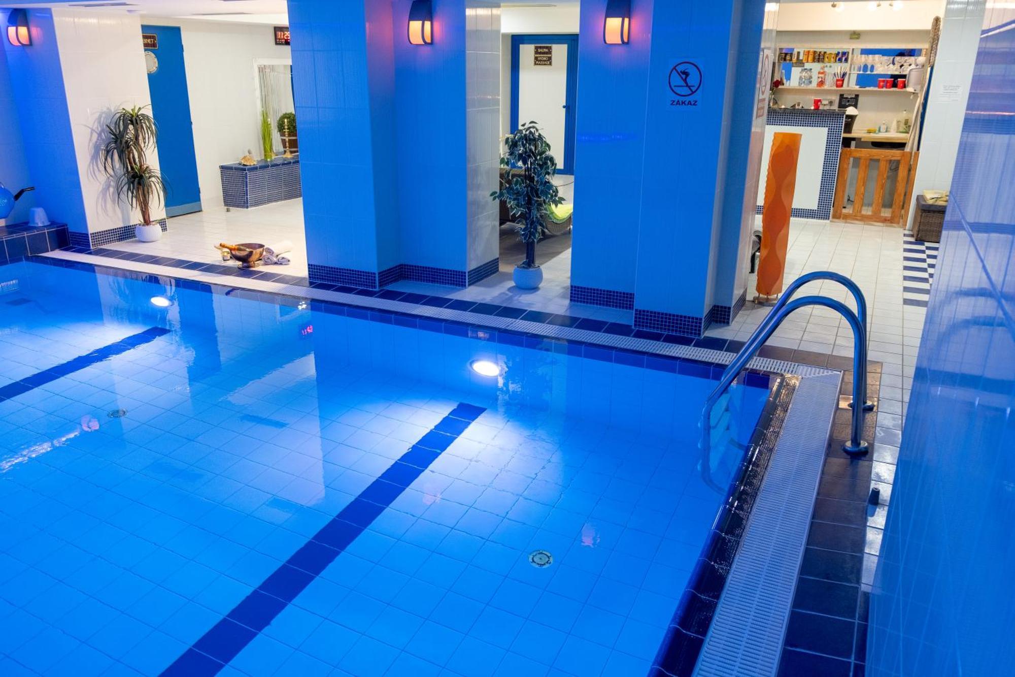 Hotel Tommy Wellness & Spa Наход Экстерьер фото